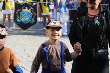 Foto - Desfile Cívico 2025 –  Maria da Fé 113 Anos
