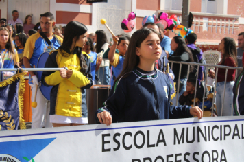 Foto - Desfile Cívico 2025 –  Maria da Fé 113 Anos