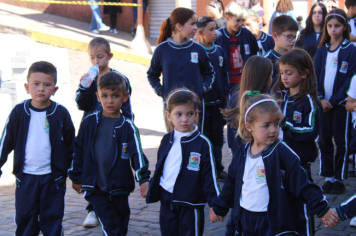 Foto - Desfile Cívico 2025 –  Maria da Fé 113 Anos