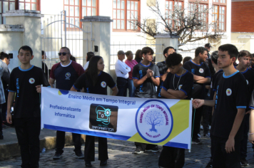 Foto - Desfile Cívico 2025 –  Maria da Fé 113 Anos