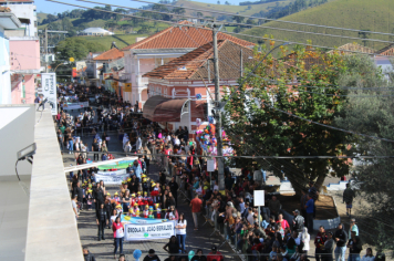 Foto - Desfile Cívico 2025 –  Maria da Fé 113 Anos