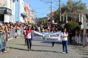 Foto - Desfile Cívico 2025 –  Maria da Fé 113 Anos