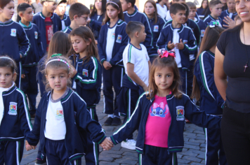 Foto - Desfile Cívico 2025 –  Maria da Fé 113 Anos