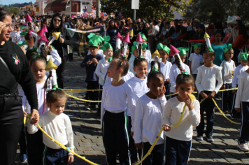 Foto - Desfile Cívico 2025 –  Maria da Fé 113 Anos