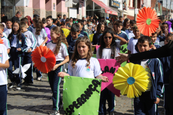Foto - Desfile Cívico 2025 –  Maria da Fé 113 Anos
