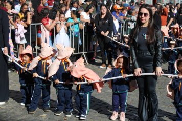 Foto - Desfile Cívico 2025 –  Maria da Fé 113 Anos