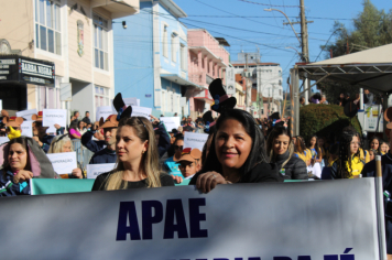 Foto - Desfile Cívico 2025 –  Maria da Fé 113 Anos