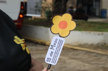 Blitz educativa reforça conscientização no Dia Nacional de Combate ao Abuso e à Exploração Sexual de Crianças e Adolescentes