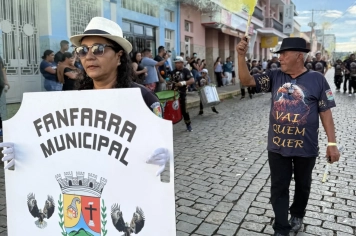 Maria da Fé realiza 1º Festival de Bandas e Fanfarra “Vai Quem Quer” na Praça Central