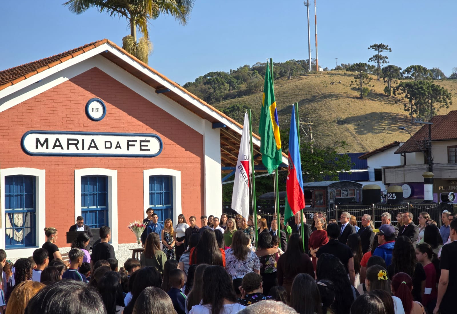 Maria da Fé celebra o Dia da Independência com solenidade cívica